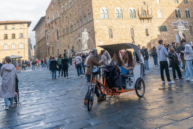 Private Guided Visit Florence's Santa Croce Basilica and Ancient Leather School - How the guide really changes the experience (Lisa, Ilaria, Marta, Andrea, and others)