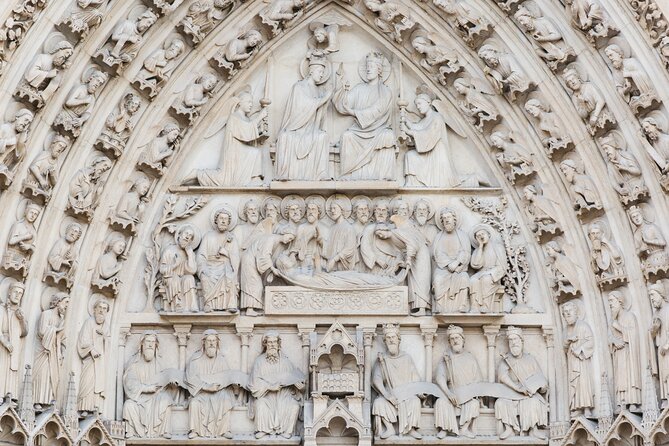 Private Historical Tour of Notre Dame - Rue du Cloître Notre-Dame and Fontaine de la Vierge: Gothic architecture from the side and back