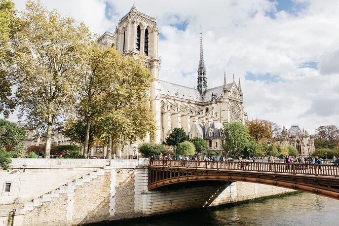 Private Historical Tour of Notre Dame - Why the guide choice matters (and why people rave about it)