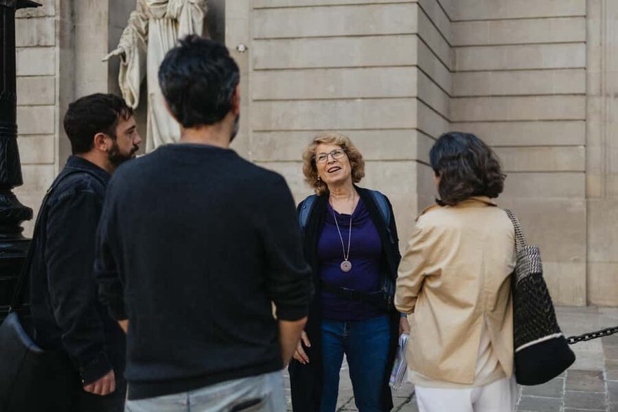 Private Jewish Heritage Journey by Barcelona Dreaming - Meeting at Conesa Entrepans: how you get oriented fast