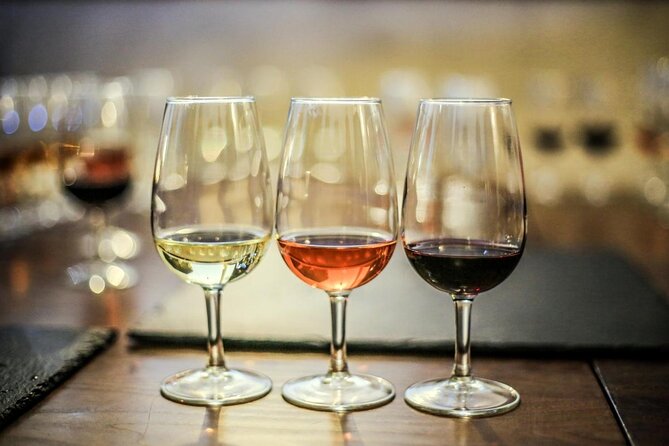 Private Lisbon-Arrábida Wine Tour: 3 Wineries, Coast & Heritage - Lisbon to Arrábida: how this day stays organized (and worth it)