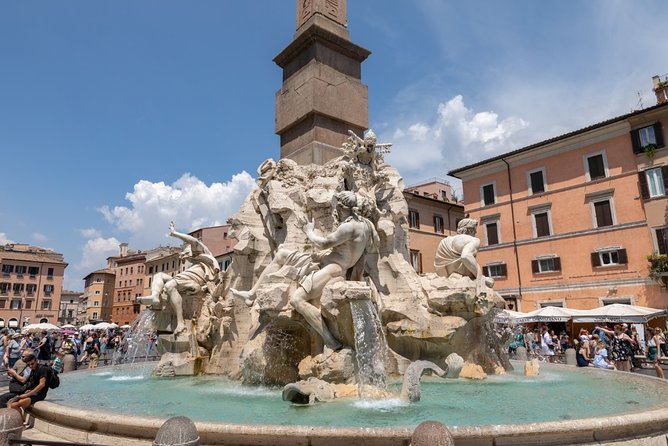 Private Tour: Ancient Rome by Car - Trevi Fountain: the coin toss, done without a scramble