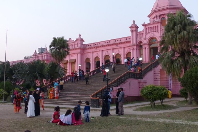 Private Tour: Dhaka Heritage & Cultural Tour - Full Day - Ahsan Manzil (Pink Palace): riverbank power and palace drama