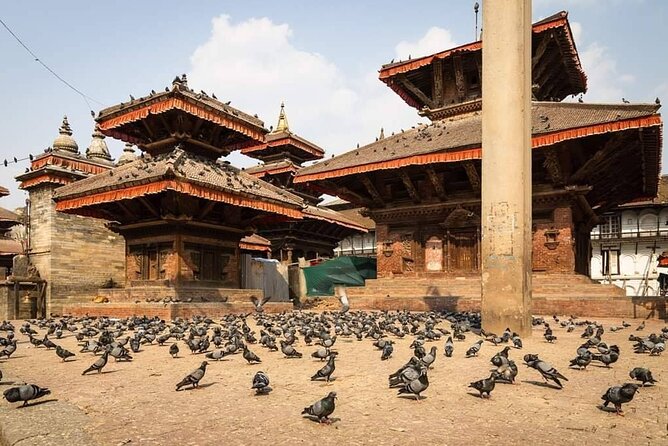 Private Tour of 4 UNESCO Heritage Sites in Kathmandu by Car - Pashupatinath Temple: the main Shiva shrine in Kathmandu