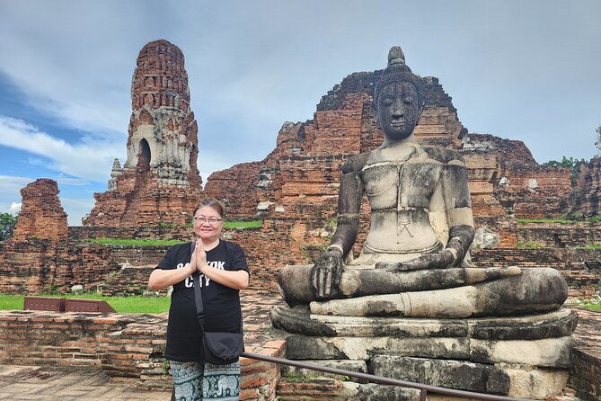 Private Tour to Ayutthaya, World Heritage Site with Boat Tour - Ayutthaya Heritage Boat Tour: river views and fish-feeding