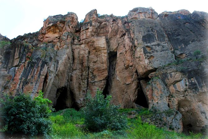 Private tour to Khor Virap, Noravank, ancient Birds-Cave, Hin Areni wine factory - Key highlights worth your attention