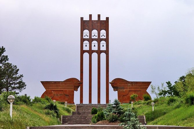 Private tour to UNESCO heritage Echmiadzin churches, Zvartnots and Sardarapat - Key highlights at a glance