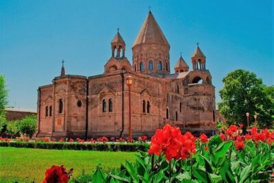 Private tour to UNESCO heritage Echmiadzin churches, Zvartnots and Sardarapat - Etchmiadzin Monastery and Mother Cathedral: UNESCO, even with outside viewing