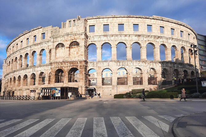 Pula Roman Heritage Walking Tour - Tempio di Augusto: a free stop with real meaning