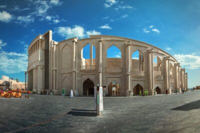 Qatar: Full day City and North Qatar tour | History and Heritage - Doha Corniche and Pearl Island: sea views plus modern glamour