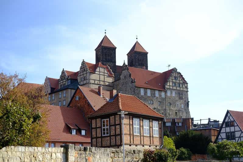 Quedlinburg UNESCO World Heritage Group Tour (private) - Up to the Schlossberg: Klopstock House, Lyonel-Feininger Museum, and castle gardens