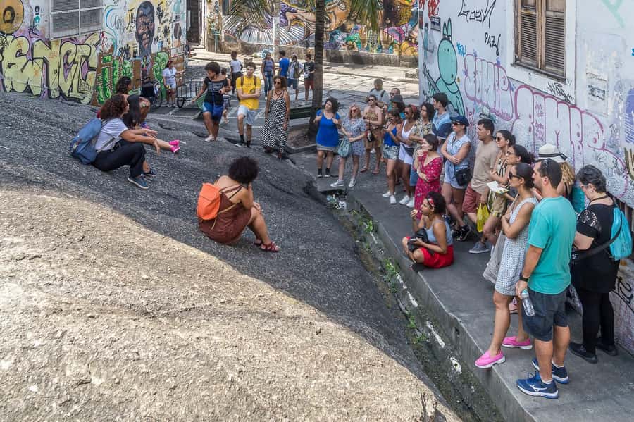 Rio de Janeiro: Little Africa Heritage Walking Tour - Largo da Prainha: African influence in Brazilian gastronomy