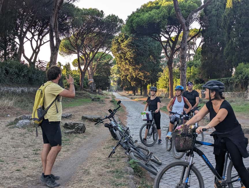 Rome: Appian Way E-Bike tour & Ancient Underground Labyrinth - Sotterranei di Roma: descending into Early Christian space and Roman waterwork