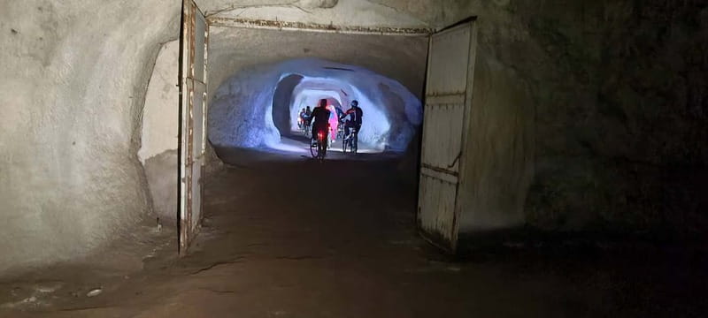 Rome: Appian Way E-Bike tour & Ancient Underground Labyrinth - Safety and weather gear that actually matter