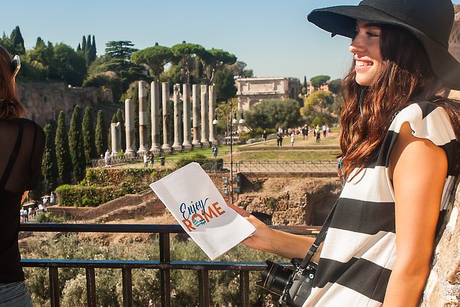 Rome: Colosseum Arena Floor, Roman Forum and Palatine Hill Tour - Stop 3: The Arch of Titus Photo Stop (and Why It Matters)
