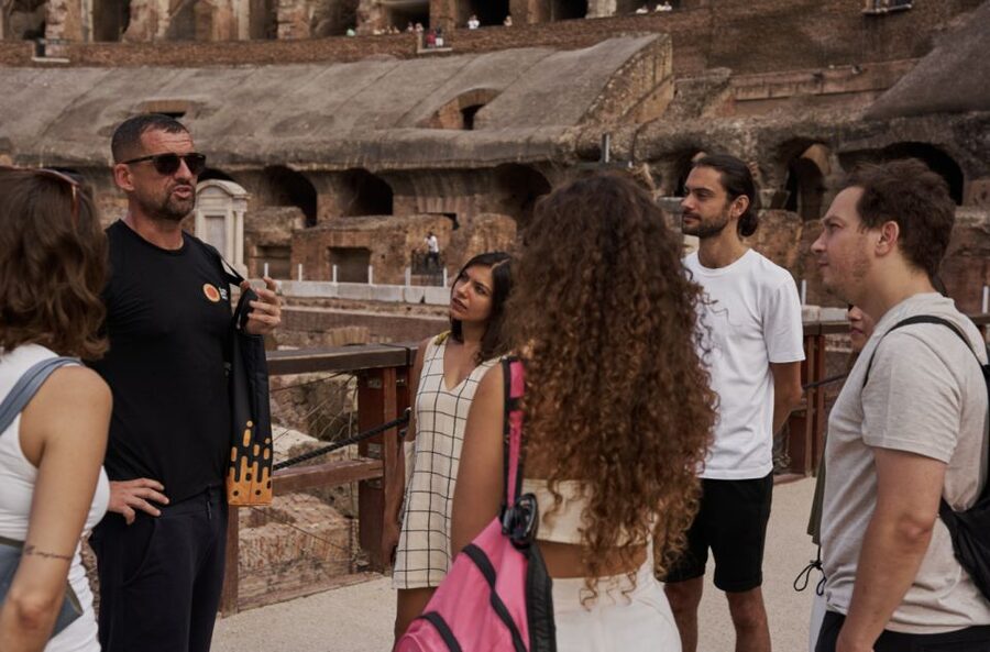 Rome: Colosseum, Roman Forum & Palatine Hill Guided Tour - Roman Forum in one focused hour: politics, daily life, and the big missing time