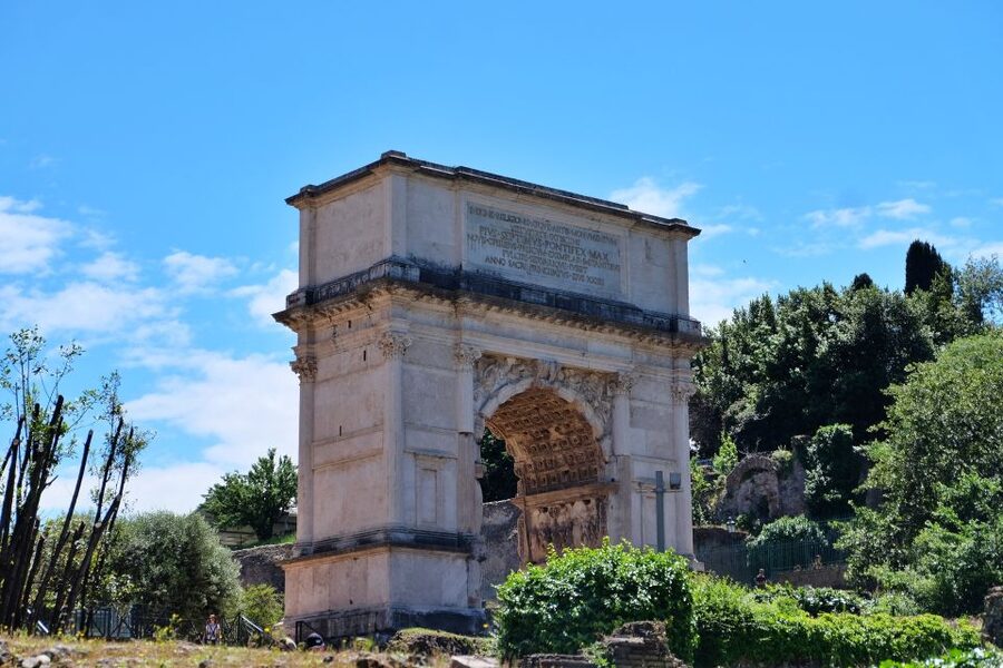 Rome: Introduction to the Colosseum and Ancient City Tour - Palatine Hill: Rome’s foundation layers, explained with you in mind