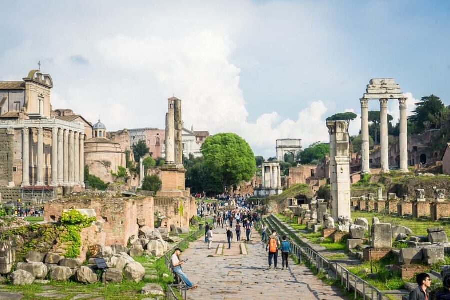 Rome: Private Colosseum Experience and Ancient Ruins Tour - Roman Forum: The Republic in Footsteps (and What Makes It Worth 40 Minutes)