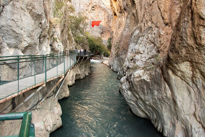 Saklikent and Tlos Ancient City Day Trip From Fethiye - Yaka Park trout-farm lunch: cooling off without losing the mood