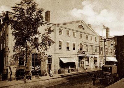 Salem 101 General History Tour - Salem’s Seaport Era: How 250 Ships Changed the Town