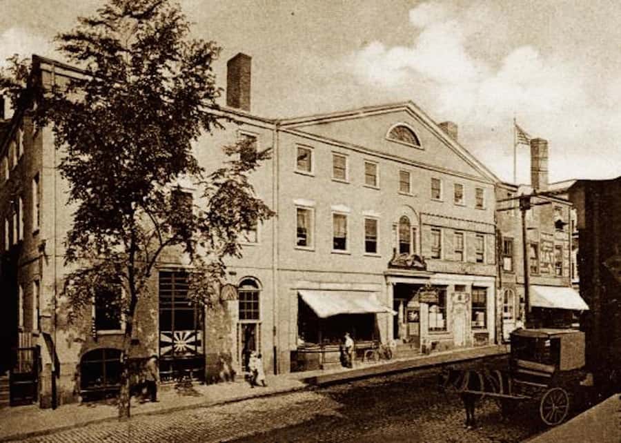 Salem 101 General History Tour - Salem’s Seaport Era: How 250 Ships Changed the Town
