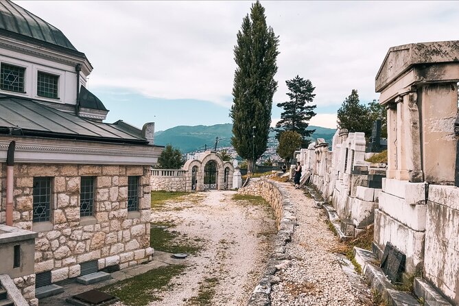 Sarajevo: Jewish Heritage Tour - Stop 1: Meet Bosnia Tours and the route setup