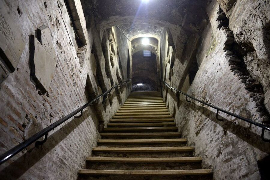 Secrets Below Rome: Tour Catacombs and Ancient Appian Way - Villa di Massenzio: A Quick Photo Stop That Signals Power