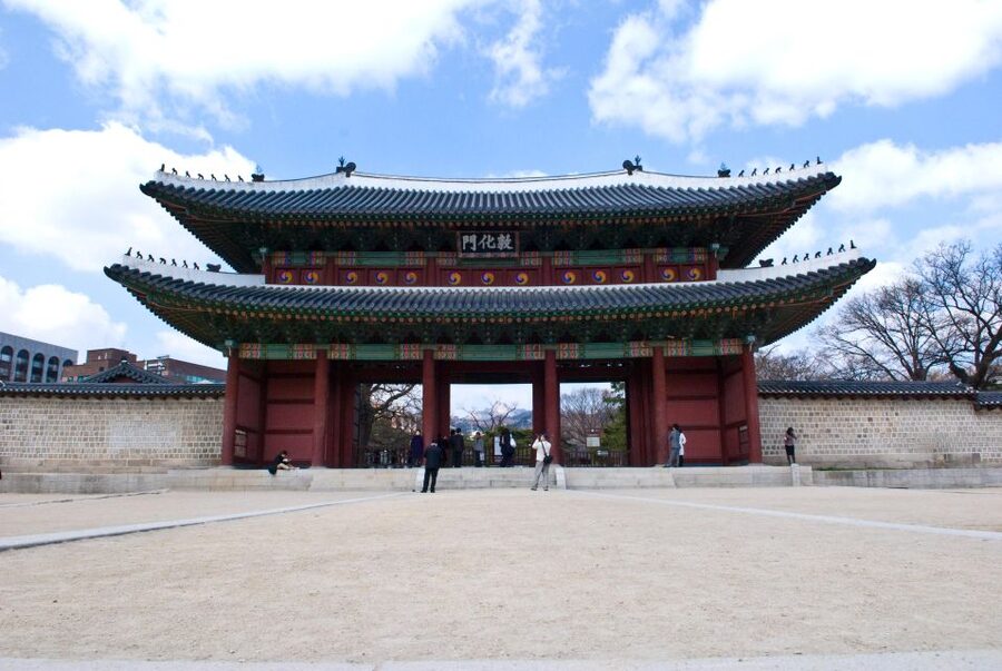 Seoul: UNESCO Heritage Palace, Shrine, and More Tour - Getting great photos and enjoying the day without stress