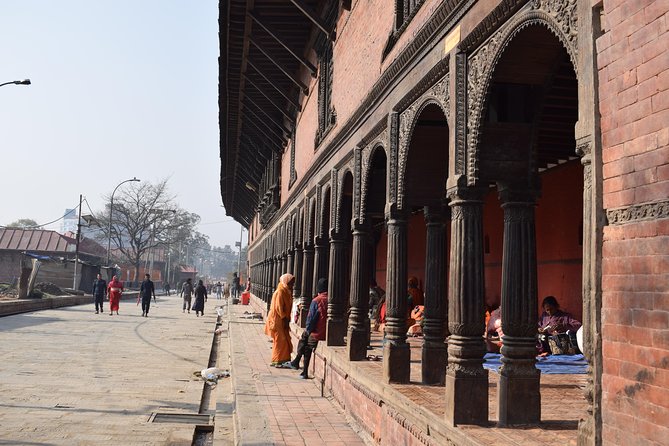 Seven World Heritage Day Tour in Kathmandu Nepal - Stop 4: Kumari Chowk and the Living Goddess Tradition