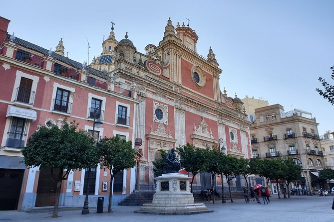 Sevilla Food Tour: Tapas, Wine, History & Traditions - Alfalfa’s street scenes and the small tavern tastings