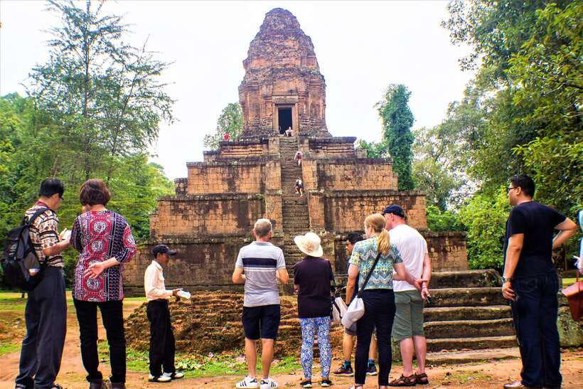 Siem Reap: Banteay Srei and Grand Circuit Heritage Tour - Pre Rup for sunset: the atmospheric end to the day