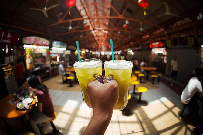 Singapore Private Food, Culture and Heritage Tour with 9 tastings - Clarke Quay and the Singapore River: why the cruise matters