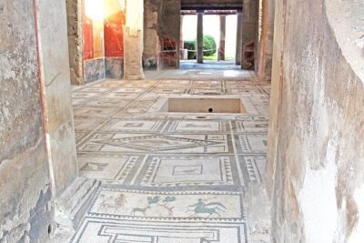 Skip-the-Line Exclusive Private Ancient Pompeii & Vesuvius Volcano Full Day Tour - Getting Picked Up in Naples (and Beyond) Without Guesswork