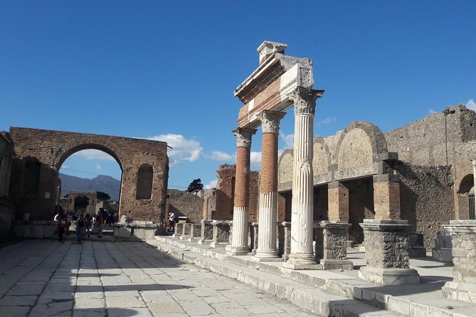 Skip-the-Line Pompeii Archaeological Site with Private Guide - The Guide Factor: Small Group, Big Clarity (Lello Included)