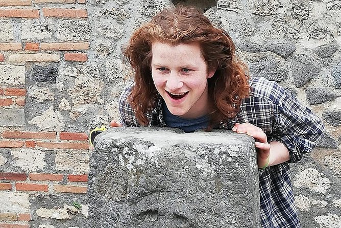 Small Group Guided Walking Tour of Ancient Pompeii Highlights - Teatro Grande: A 5,000-Seat Stage in the Open Air