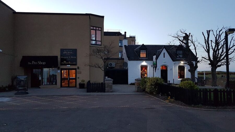 St Andrews: Town, Golf, and Old Course History Tour - Key highlights worth showing up for