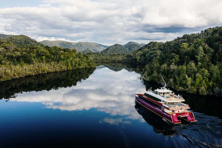 Strahan: World Heritage Cruise on Gordon River with Lunch - Sarah Island: 60 minutes of convict history done with real emotion