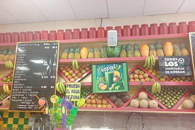 Taco and History Tour in the All Inclusive Historic Center - Stop 1 at the start: fruit juice first, tacos second