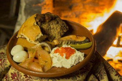 Tallinn: Estonian Food, Drinks and History Tour - The food timeline: Hanseatic merchants, peasants, Soviet workers, and today