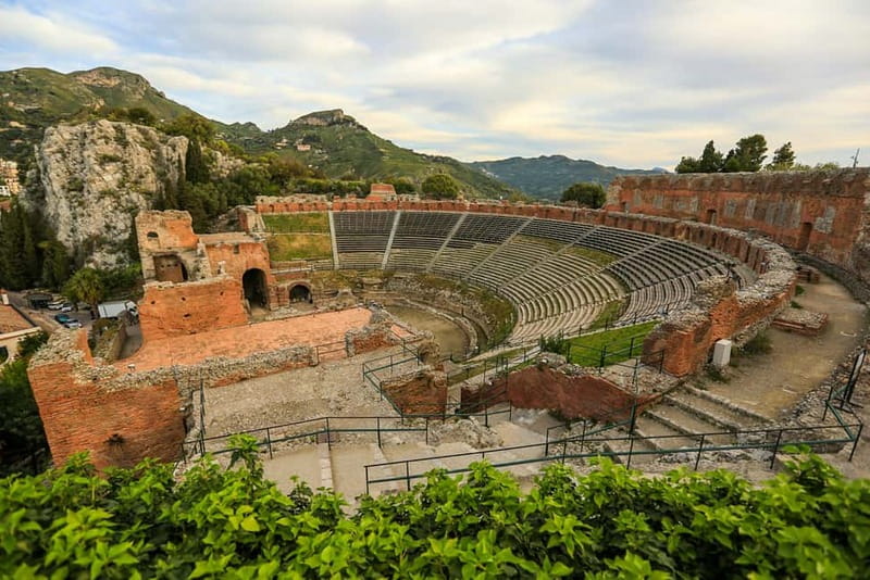 Taormina: Ancient Theater Skip-the-Line Ticket & Audio Guide - What You’re Looking At: Greek Design, Roman Changes, and Gladiator-Mode
