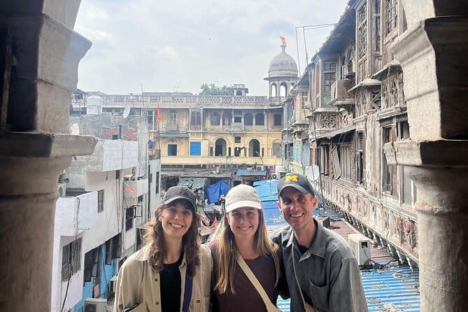 Temples, Bazaars & Food Tasting in Old Delhi with Female Guide - Getting your bearings in Chandni Chowk