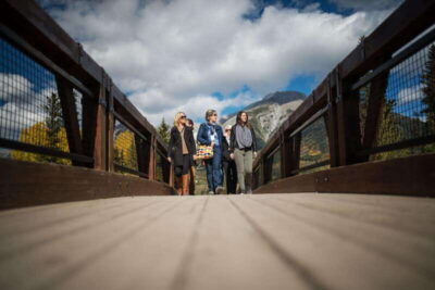 The Canmore HISTORY TOUR - Cowboys and Coal Miners 2H Walk - Meeting at Canmore Recreation Centre: finding your guide fast