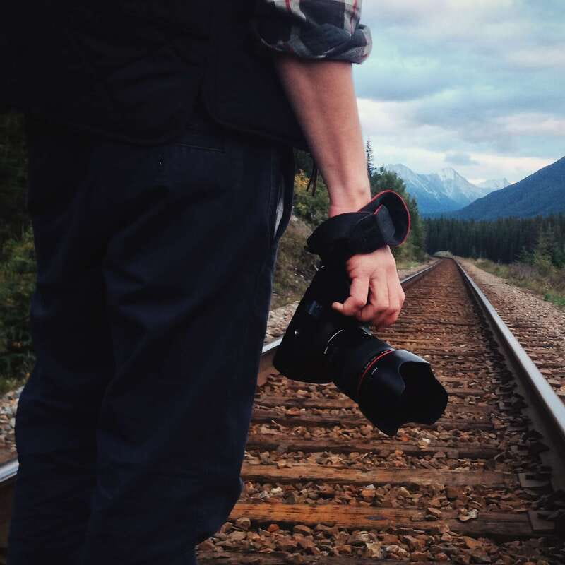 The Canmore HISTORY TOUR - Cowboys and Coal Miners 2H Walk - Stop by stop: how the guide turns landmarks into history lessons