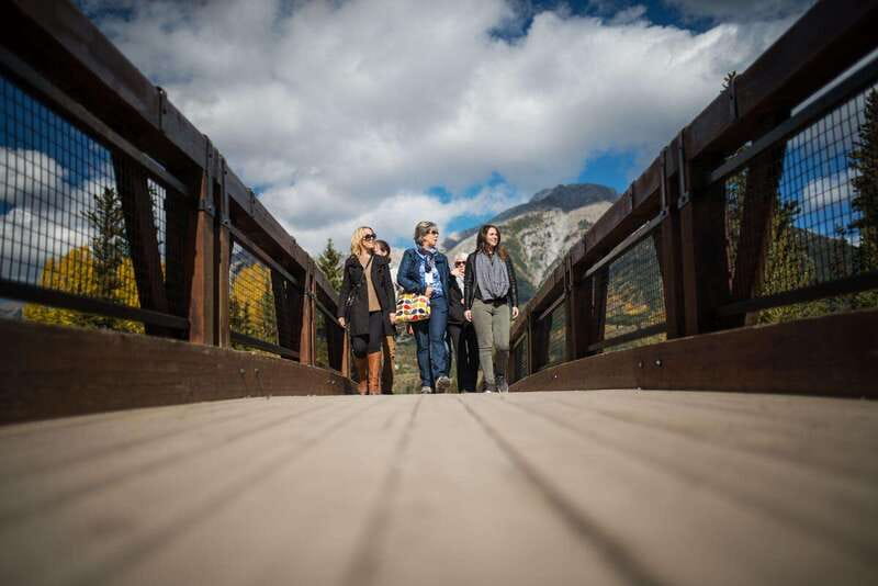 The Canmore HISTORY TOUR - Cowboys and Coal Miners 2H Walk - Meeting at Canmore Recreation Centre: finding your guide fast