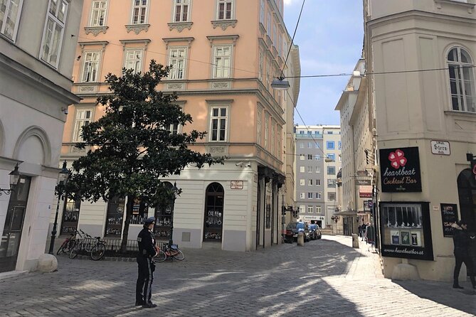 The Cultural Heritage of Jewish Vienna walking tour - Oldest synagogue in Vienna area: architecture as evidence