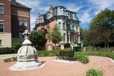 The Devil in the White City: A Haunting History Tour - Prairie Avenue Historic District and Fort Dearborn: the morning of violence