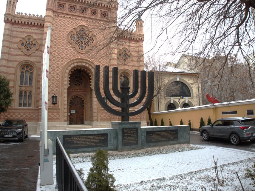 The Jewish heritage of Bucharest - half day walking tour - Entering Bucharest Jewish history on narrow streets
