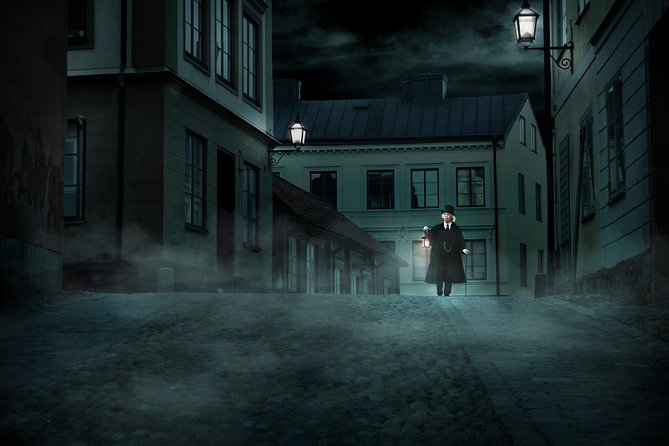 The Original Stockholm Ghost Walk and Historical Tour - Gamla Stan - Cold-weather tips for cobblestones and lantern nights