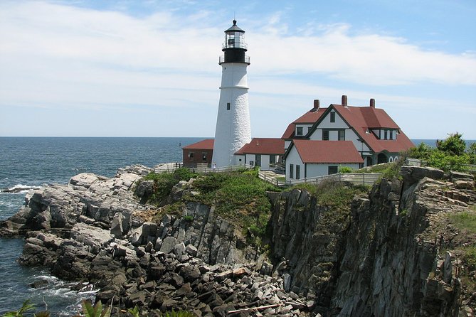 The Real Portland Tour: City and 3 Lighthouses Historical Tour with a Real Local - Bug Light Park and Portland Breakwater Light: WWII memory plus classic coastal views