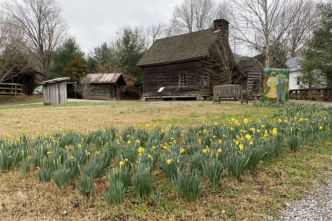Ticket pass to the Great Smoky Mountains Heritage Center (Self-Guided Tour) - Walking the historic village: buildings that make daily life click
